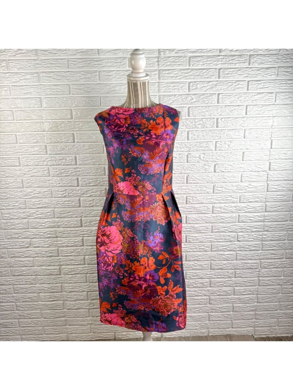 Chi Chi London Curve Sleeveless Floral Box Pleated Midi Cocktail Dress Plus 18
